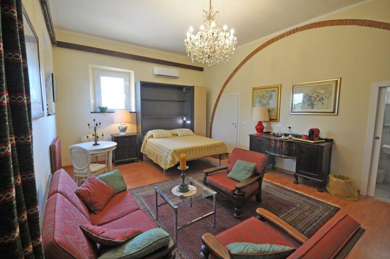 La Stanza Del Podere Isabella Hotel San Vincenzo Buitenkant foto